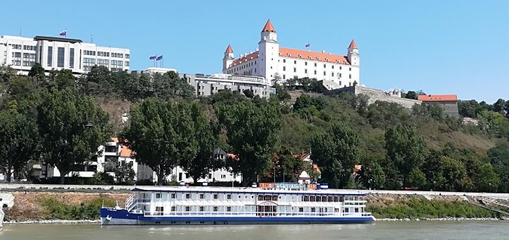 Donau Flusskreuzfahrten Bratislava