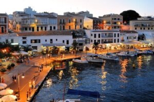 Menorca Reisen 2024 Urlaub buchen, Flug Hotel