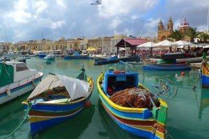 Malta Reisen, Fischerboote am Hafen