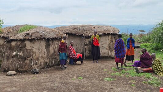 dorf der massai, young traveller afrika