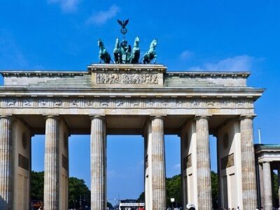 Berlin Urlaub buchen 2026 Städtereisen Flug & Hotel