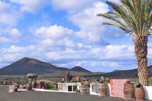 Lanzarote Langzeiturlaub 2024 günstig überwintern Kanaren